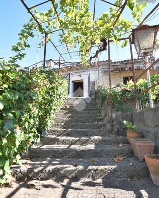 TER. RESIDENZIALE A GRAVINA DI CATANIA