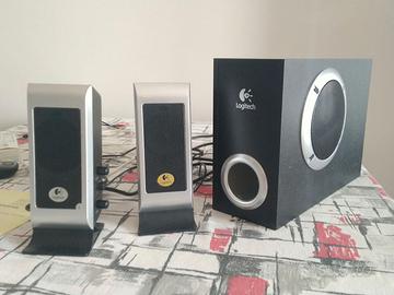 Logitech S200 30 watt 2.1 subwoofer 