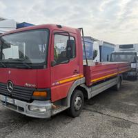 Mercedes Atego 815