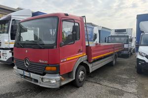 Mercedes Atego 815