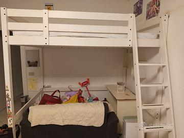 letto a soppalco Ikea compreso di materasso.