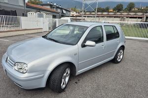 Golf IV 1.6 benzina