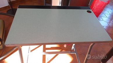 vecchio banco da scuola