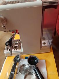 Macchina da caffè e montalatte