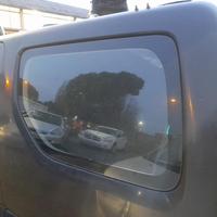 CRISTALLO FISSO PARAFANGO POST. SX. SUZUKI JIMNY «