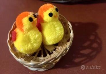 15 mini-cestini con pulcini, in peluche.