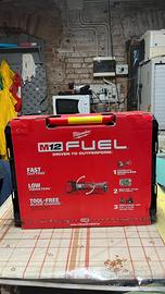 Milwaukee M12 FUEL CHZ Kit Seghetto Dritto + 2 Bat