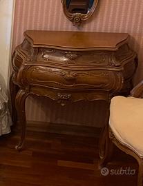 Comodini pregiati in legno