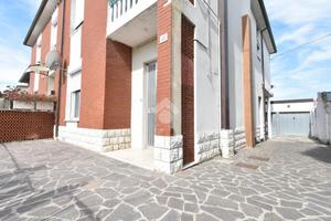 BIFAMILIARE A SAVIGNANO SUL RUBICONE