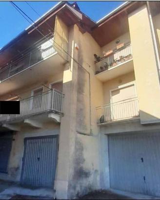Immobile in asta di 120 m² con 4 locali e box auto