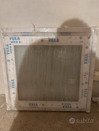 Finestra L85cm x H80cm