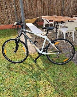 Bicicletta Mountain Bike marca Scott