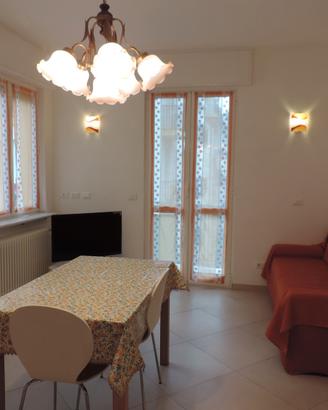 ALASSIO trilocale centrale con box