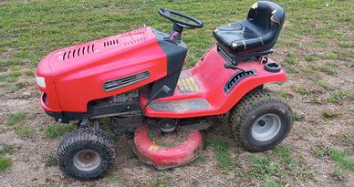 trattorino tagliaerba