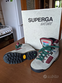 Scarponi da montagna Superga numero 35/36