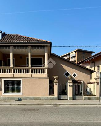 CASA SEMINDIPENDENTE A GRUGLIASCO