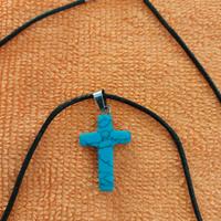 collana con croce
