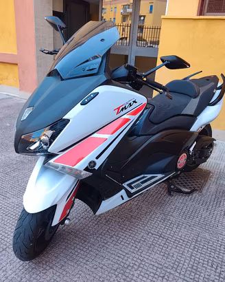 Yamaha Tmax 530