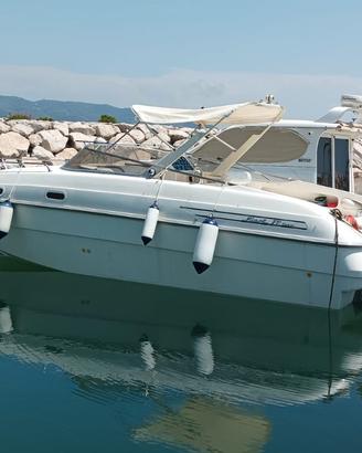 Fiart 27 cabin