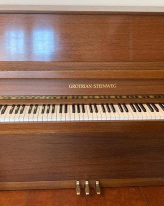 Pianoforte verticale Grotrian-Steinweg 122