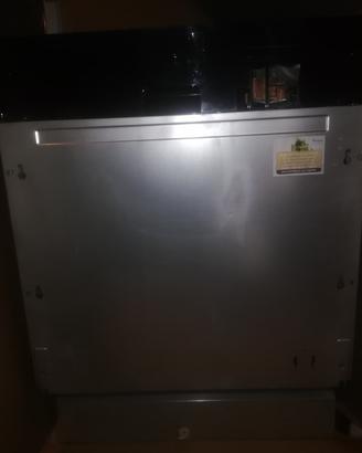 lavastoviglie whirlpool 