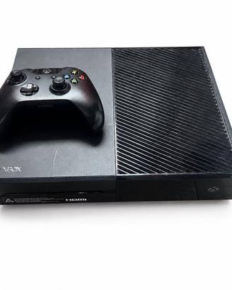 Xbox One 500 GB, completa con controller originale