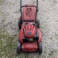 rasaerba a motore