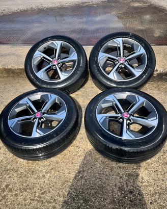 Cerchi in lega originali Jaguar E-Pace 19" con pn