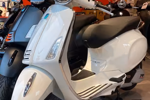 Vespa Primavera 125