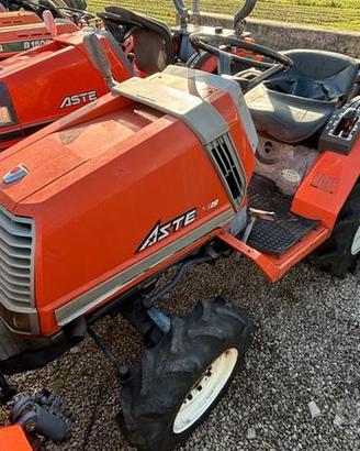 Trattorino kubota aste a 19