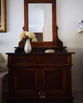Credenza antica con specchiera e piano in marmo