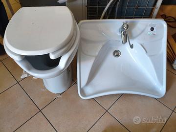 Lavandino e water per disabili