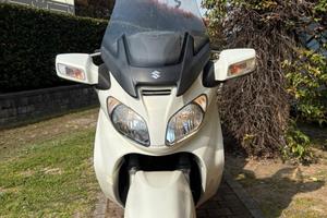 Scooterone suzuki burgman 650 executive