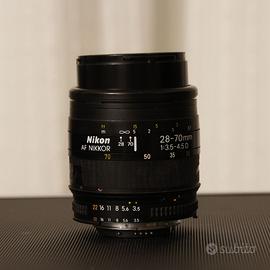 Nikon 28-70mm AF D  3.5-4.5 per parti di ricambio