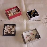 Orecchini e braccialetti bigiotteria vintage