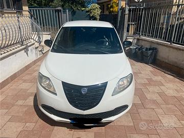 Lancia Y 2015