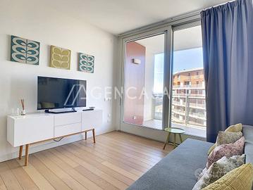 Appartamento di 60 m² con 2 locali e box auto a Se