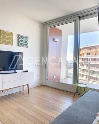 Appartamento di 60 m² con 2 locali e box auto a Se