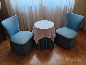 Poltroncine con tavolino