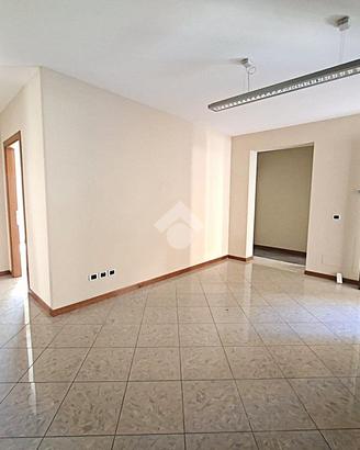 UFFICIO A MONTECATINI-TERME