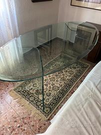 Tavolo ovale in vetro