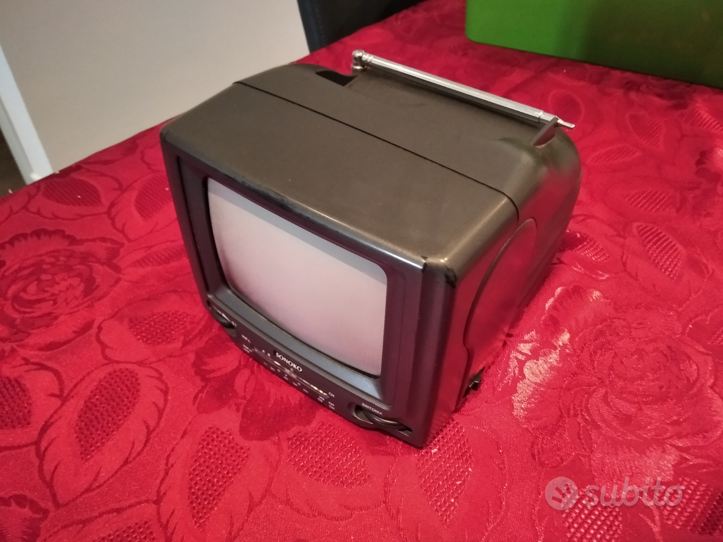 Mini TV portatile - Audio/Video In vendita a Firenze