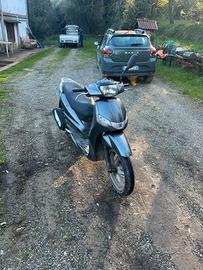 Peugeot Tweet 125 cc - 2016