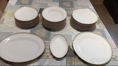 Richard Ginori set di piatti 39 pezzi bordo oro