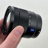 Sony SEL1670 55mm E 16-70mm F4 Zeiss Vario Tessar