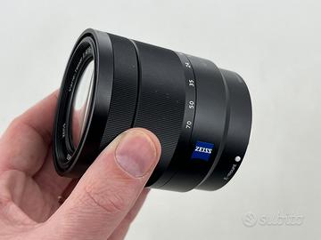 Sony SEL1670 55mm E 16-70mm F4 Zeiss Vario Tessar