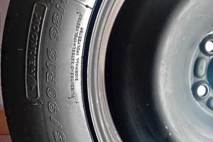 ruotino scorta completo di Cric T125/90/R16