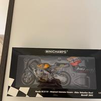 Minichamps Honda 2002 Valentino rossi