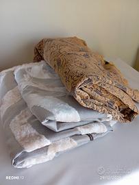ritagli irregolari stoffe scampoli hobby cucito 