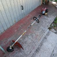 Decespugliatore zenoah bcz260